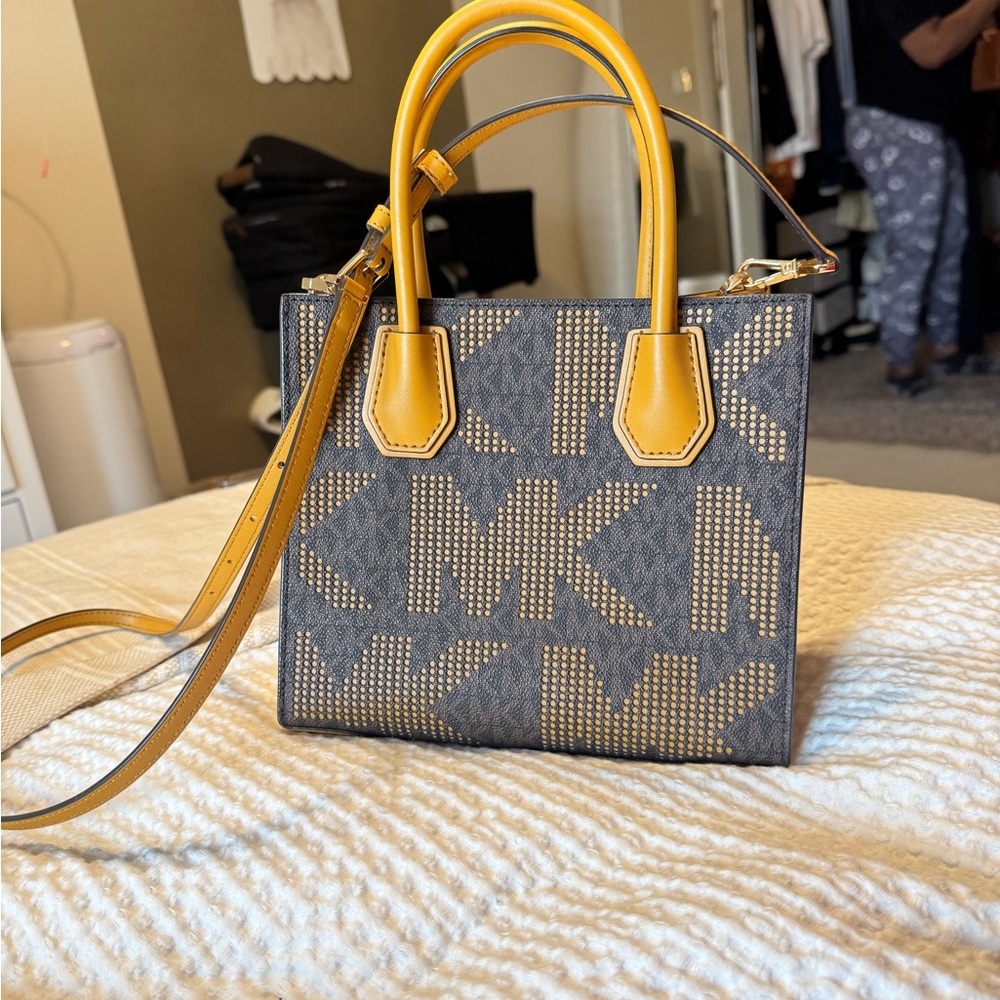 Michael Kors Crossbody Bag in Yellow and Brown - Picture 2 of 5